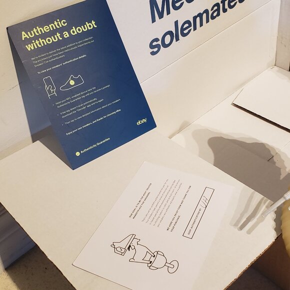 Adidas Yeezy 350 V2 Triple White Sneakers 11.5 Authentic in the Box W/Tags - VGC - Picture 2 of 9